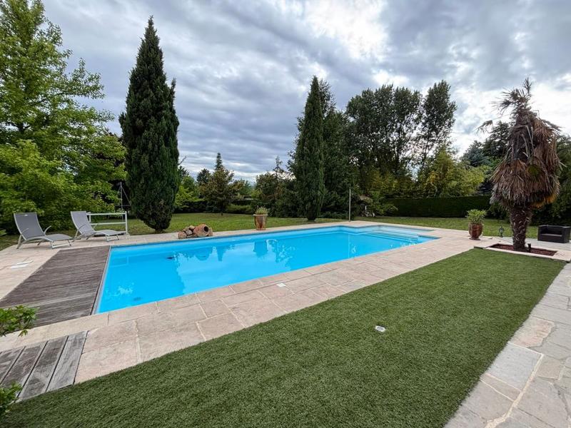 Maison - 206 m² - 7 pièces