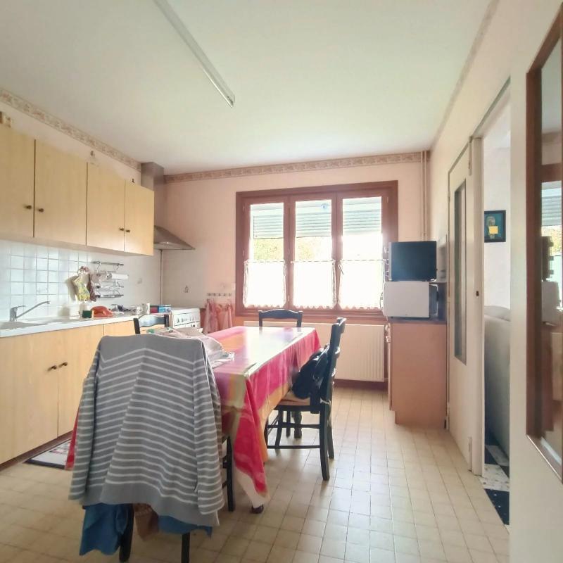 Maison - 104 m² - 5 pièces