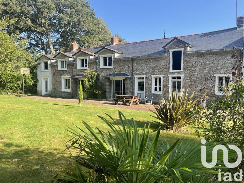 Maison - 235 m² - 6 pièces