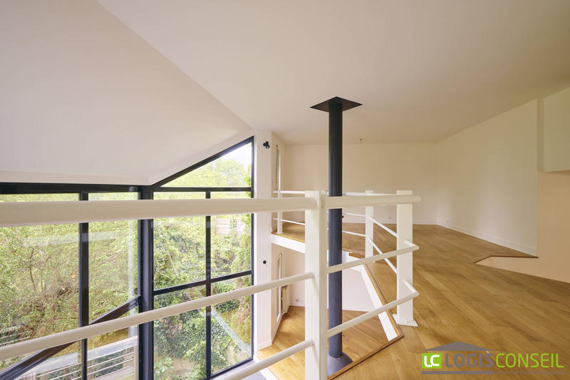 Maison contemporaine - 201 m² - 9 pièces