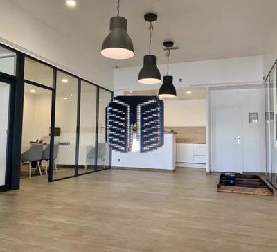 Bureau - 107 m² - 5 pièces