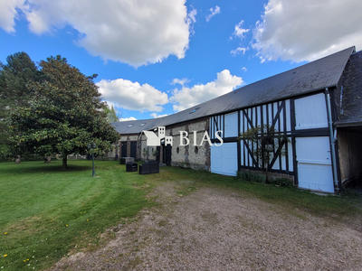 Maison - 212 m² - 5 pièces