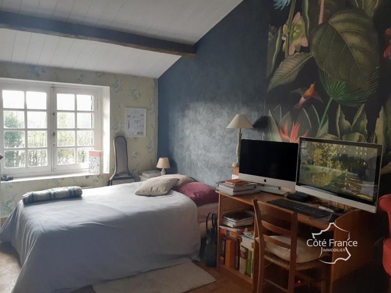 Maison en pierre - 180 m² - 7 pièces