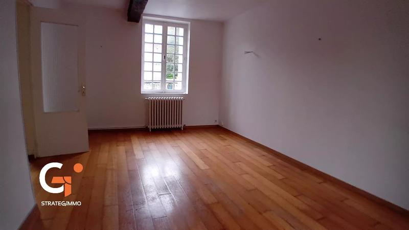 Maison - 222 m² - 6 pièces