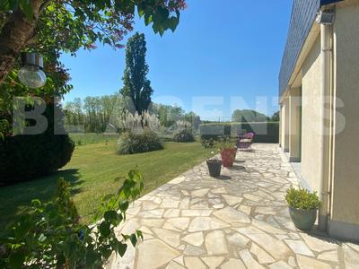 Maison d'architecte - 167 m² - 8 pièces