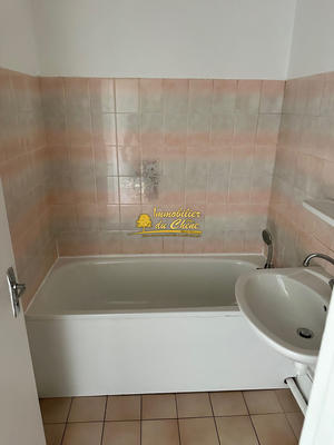 Immeuble - 2 800 m²