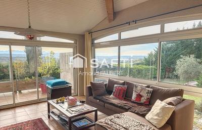 Maison - 183 m² - 6 pièces