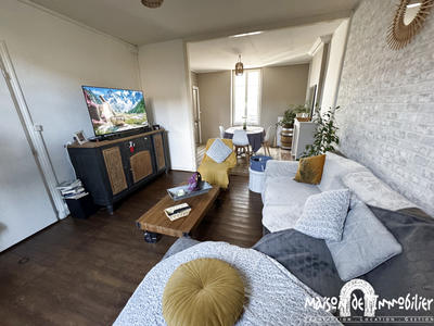 Maison - 99 m² - 5 pièces