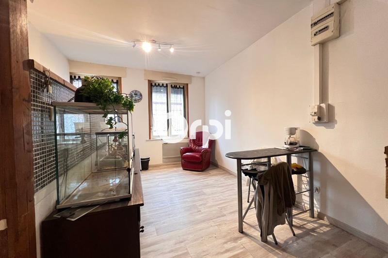 Immeuble - 90 m² - 2 pièces