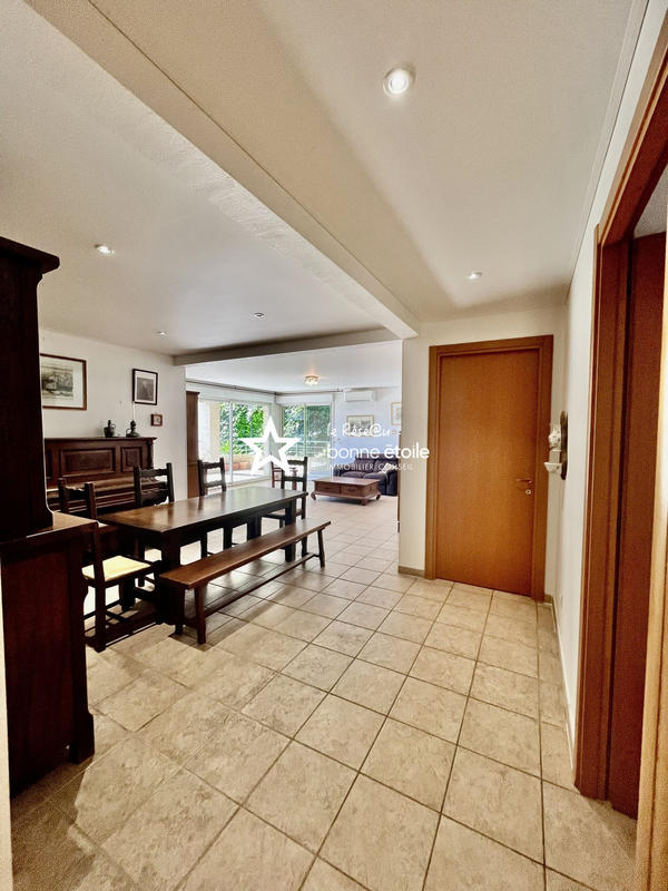 Appartement - 89 m² - 3 pièces