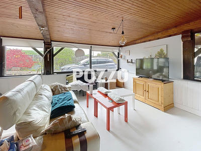 Maison - 218 m² - 7 pièces