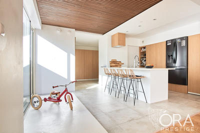 Maison contemporaine - 208 m² - 8 pièces