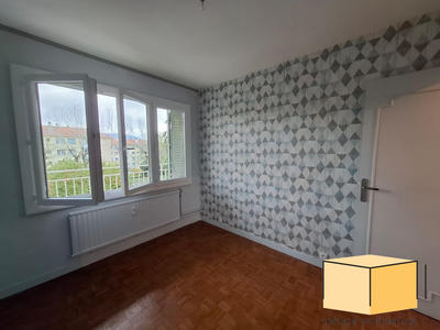 Appartement - 70 m² - 4 pièces