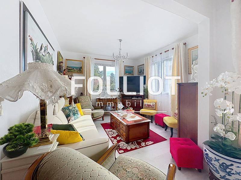 Appartement - 93 m² - 4 pièces