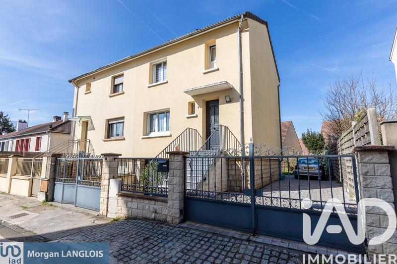 Maison - 96 m² - 4 pièces