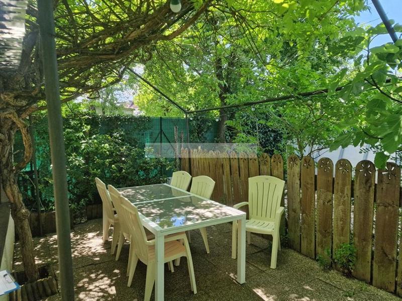 Maison - 208 m² - 9 pièces