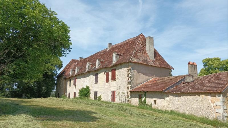 Château - 700 m² - 14 pièces