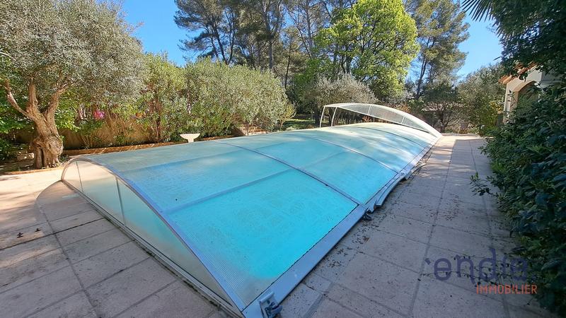 Maison - 183 m² - 6 pièces