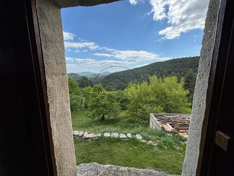 Maison - 215 m² - 6 pièces