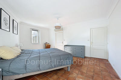 Maison - 259 m² - 6 pièces