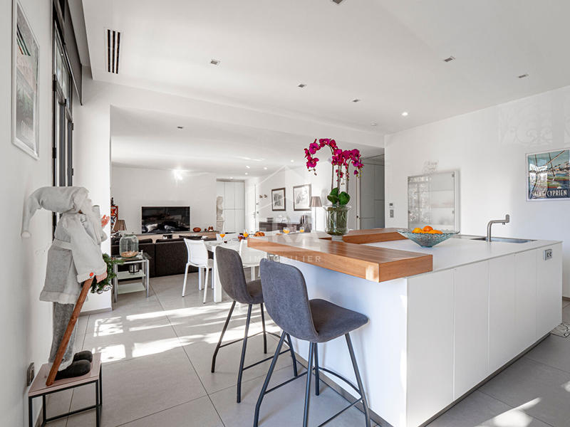 Appartement - 142 m² - 4 pièces