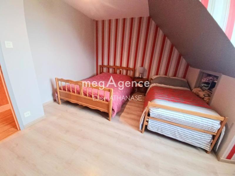 Maison - 140 m² - 6 pièces