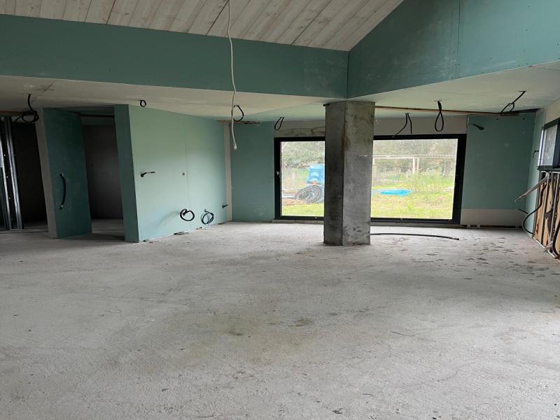 Maison - 250 m² - 8 pièces