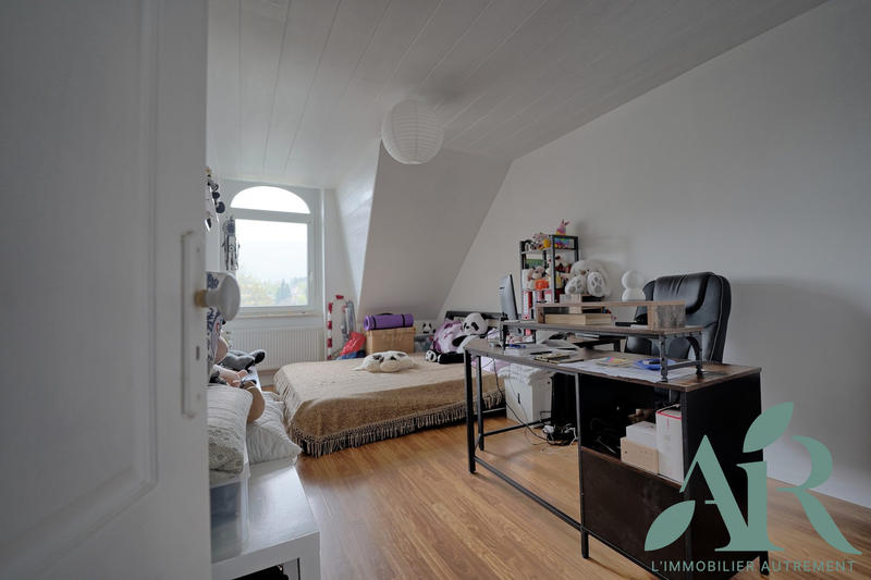 Appartement - 128 m² - 5 pièces