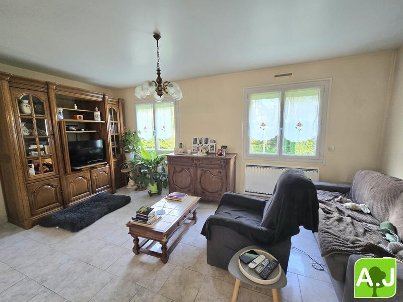 Maison - 102 m² - 5 pièces