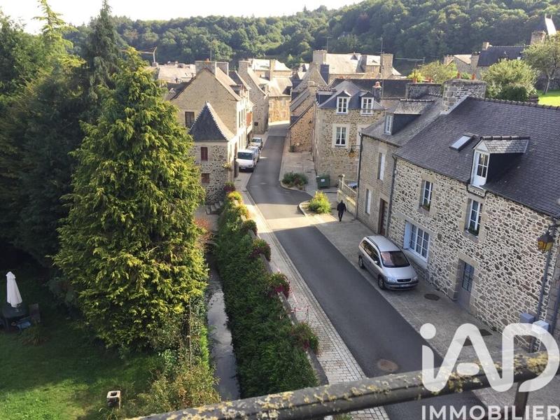 Maison - 234 m² - 11 pièces