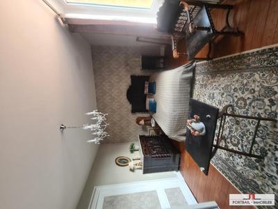 Propriété - 345 m² - 8 pièces