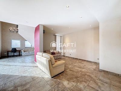 Maison - 150 m² - 3 pièces