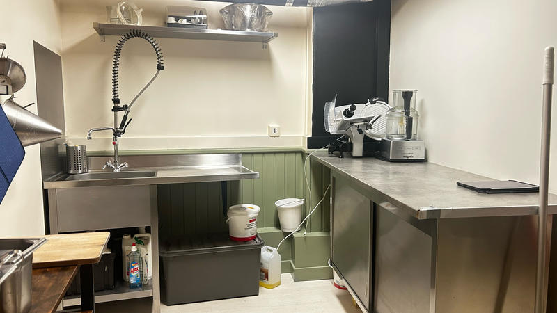 Fonds de commerce - Magasins - 58 m²