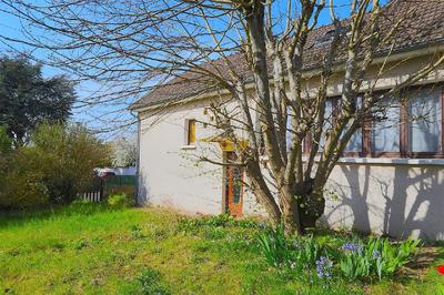 Maison - 95 m² - 6 pièces