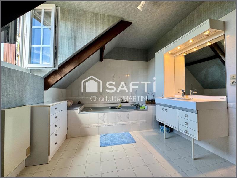 Maison - 123 m² - 6 pièces