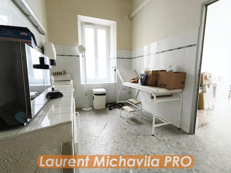 Local commercial - 24 m² - 2 pièces