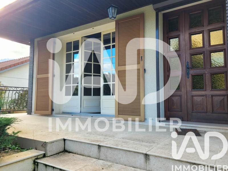 Maison - 159 m² - 5 pièces