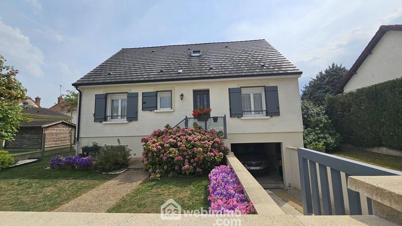 Maison - 115 m² - 6 pièces