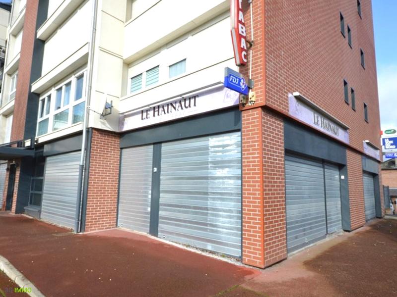 Local commercial - 150 m² - 2 pièces