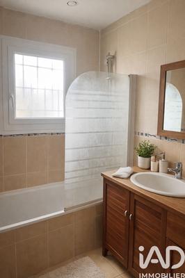 Maison - 104 m² - 6 pièces