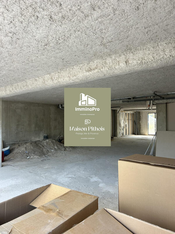 Local d'activités - 145 m²