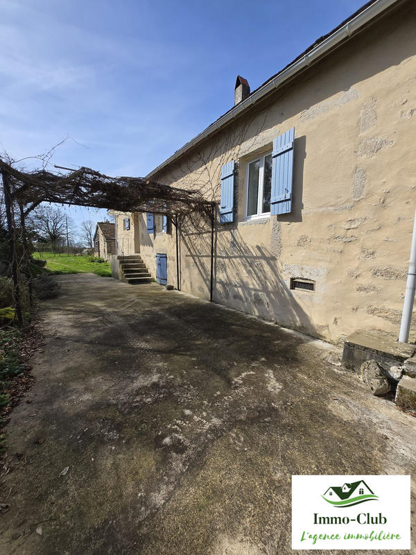 Maison traditionnelle - 82 m² - 4 pièces