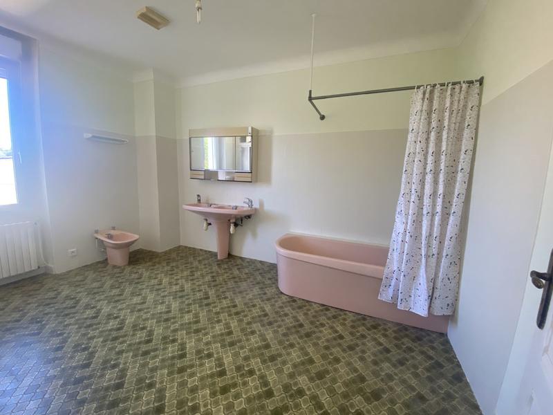 Maison traditionnelle - 152 m² - 5 pièces