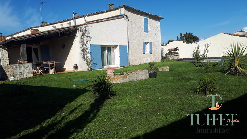 Maison ancienne - 166 m² - 8 pièces