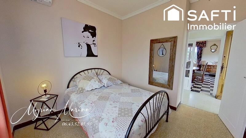 Villa - 166 m² - 8 pièces