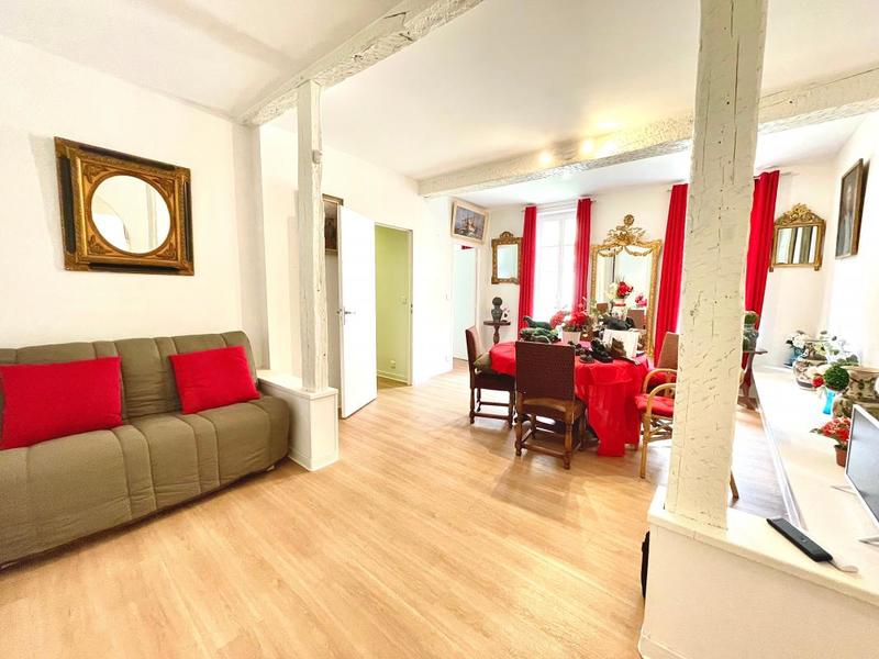 Appartement - 70 m² - 3 pièces