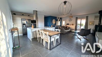 Maison - 83 m² - 4 pièces