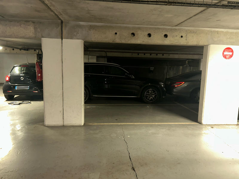 Parking / Garage - 12 m²