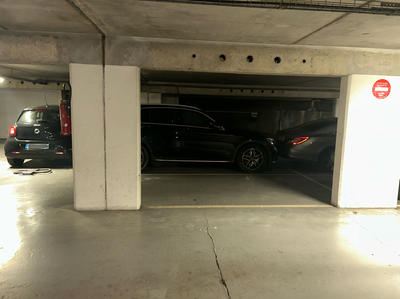 Parking / Garage - 12 m²