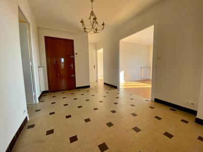 Appartement - 94 m² - 5 pièces